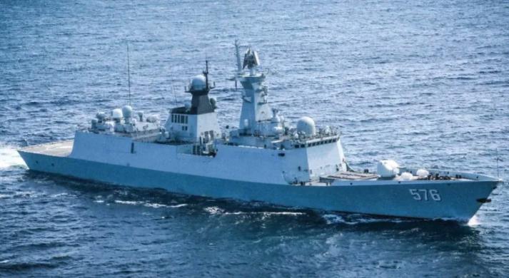 美军宣布封锁后不久，四艘中资超级油轮——“中远珠峰”号、“海荣海”号、“金海华”