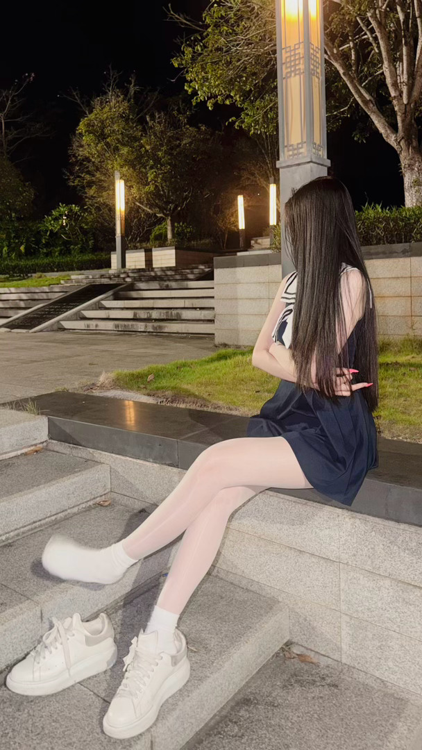 什么在发光啊 ​​​