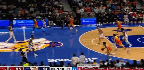 关键三分！克尼佩尔要抢最佳新秀？
在今天NBA常规赛黄蜂对阵火箭的第四节比赛最后