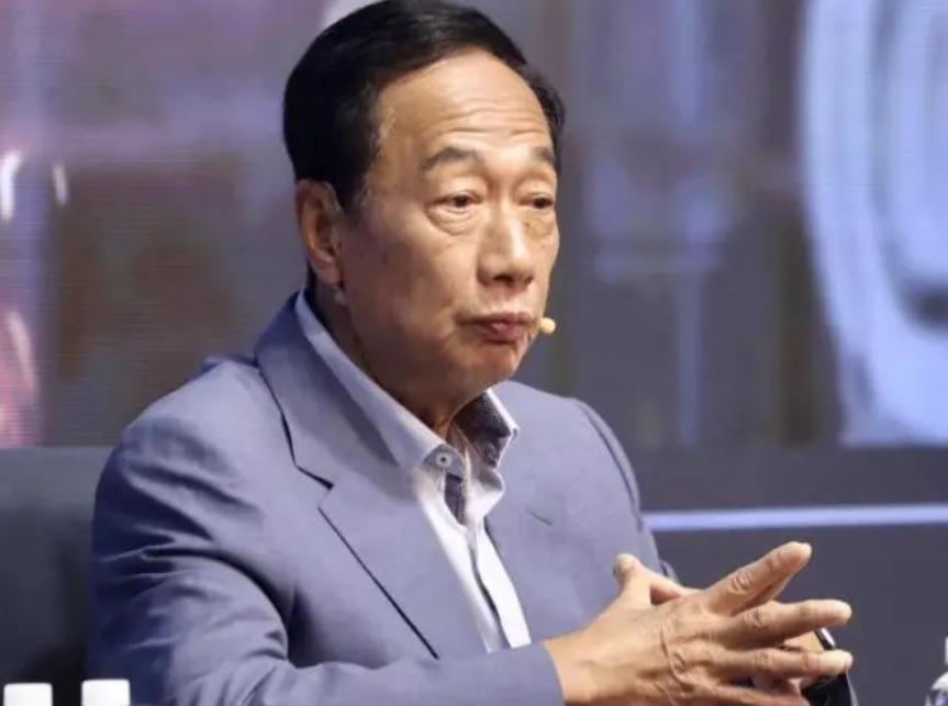 郭台铭最近在媒体面前放出这么一句狠话，没有大国撑腰的政权早晚得变成别人家的附庸，