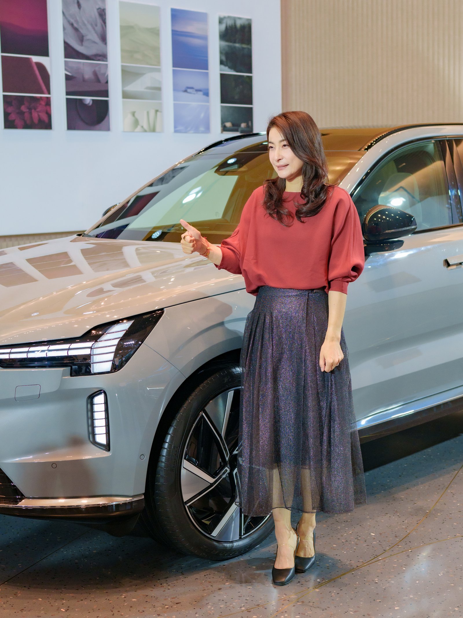 郭晶晶现身沃尔沃99周年庆典4月15日，沃尔沃99周年庆典如期举行，品牌代言人郭