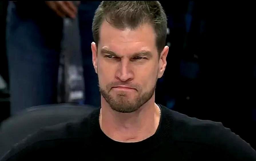 开拓者今天118:121不敌猛龙，杨瀚森今天一共获得0分钟的上场时间，网友的回复