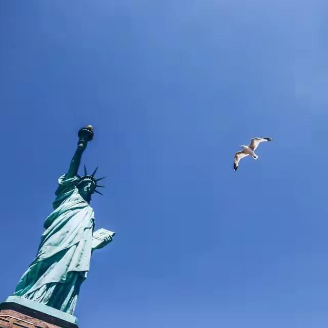 一位中国博士后在美遭执法人员盘问后不幸身亡，相关部门已联系家属并要求美方彻查真相