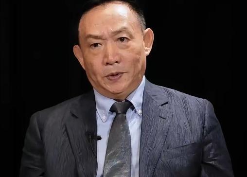 财政部这一刀，捅穿了中国富豪藏钱二十年的最后一堵墙。
 
7月24日，财政部和税