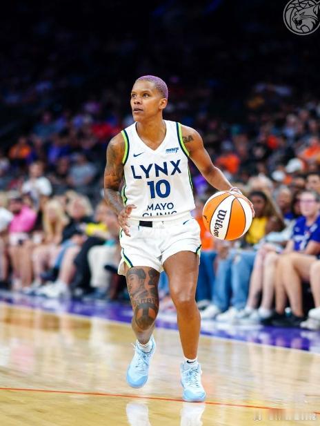 WNBA 火花VS天猫：背靠背输球，天猫拿火花撒气？天猫今年目标明确，就是总冠军