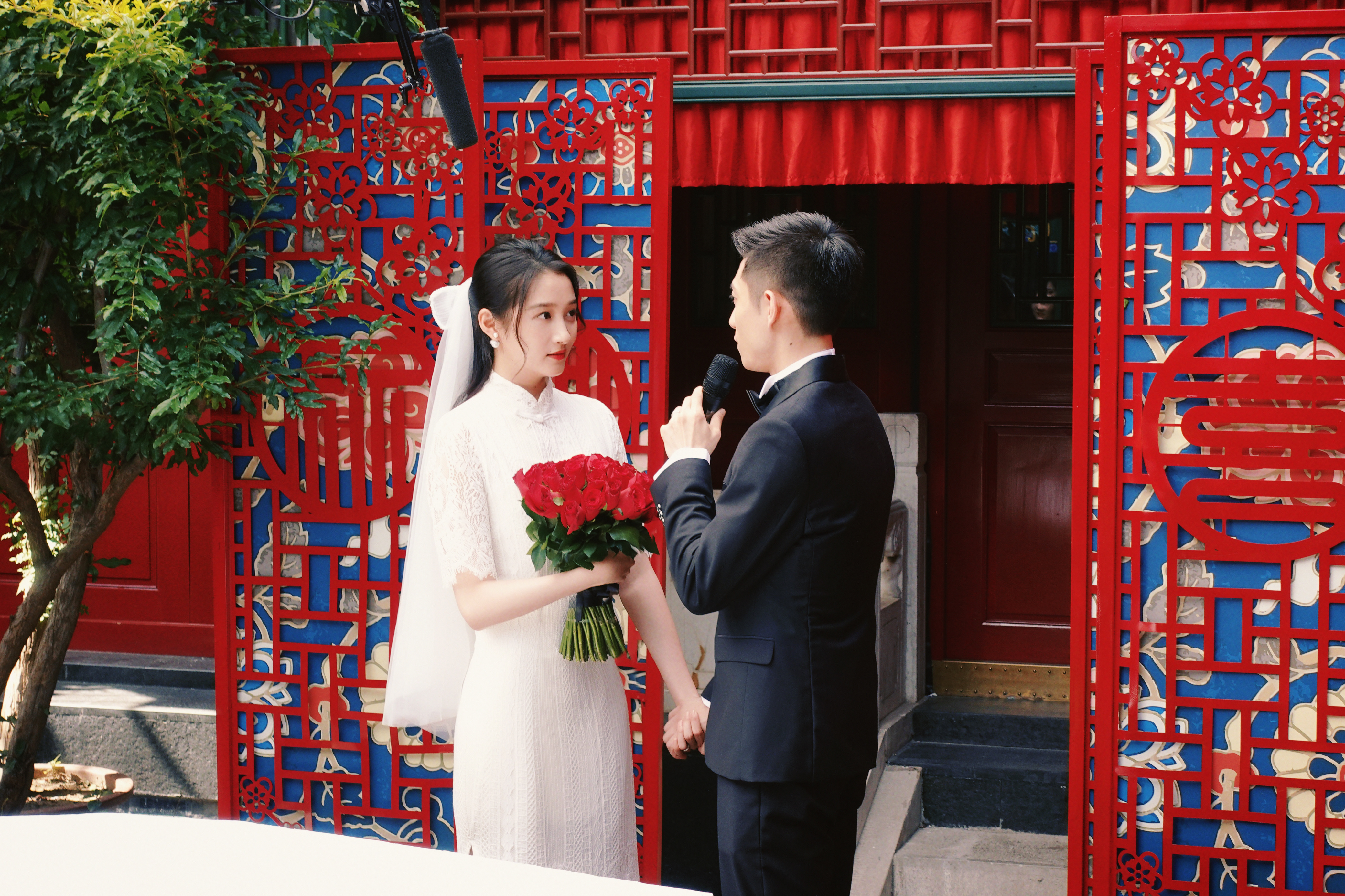 #秦川谢乔结婚了#  前排围观秦川谢乔婚礼[女孩儿][女孩儿]#关晓彤曾少年# 