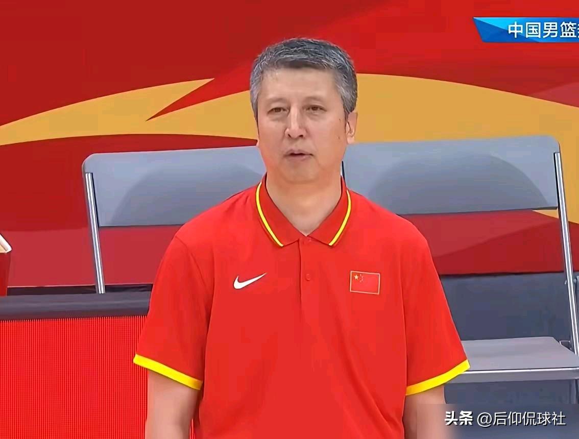 看新闻里说中国男篮亚运会小组赛前两场都赢了，对巴林是99比61，对哈萨克是84比