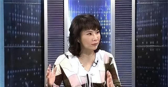 台湾省终于出了个明白人，台媒体人陈凤馨表示，大陆之所以不打台湾省，不是因为岛上官