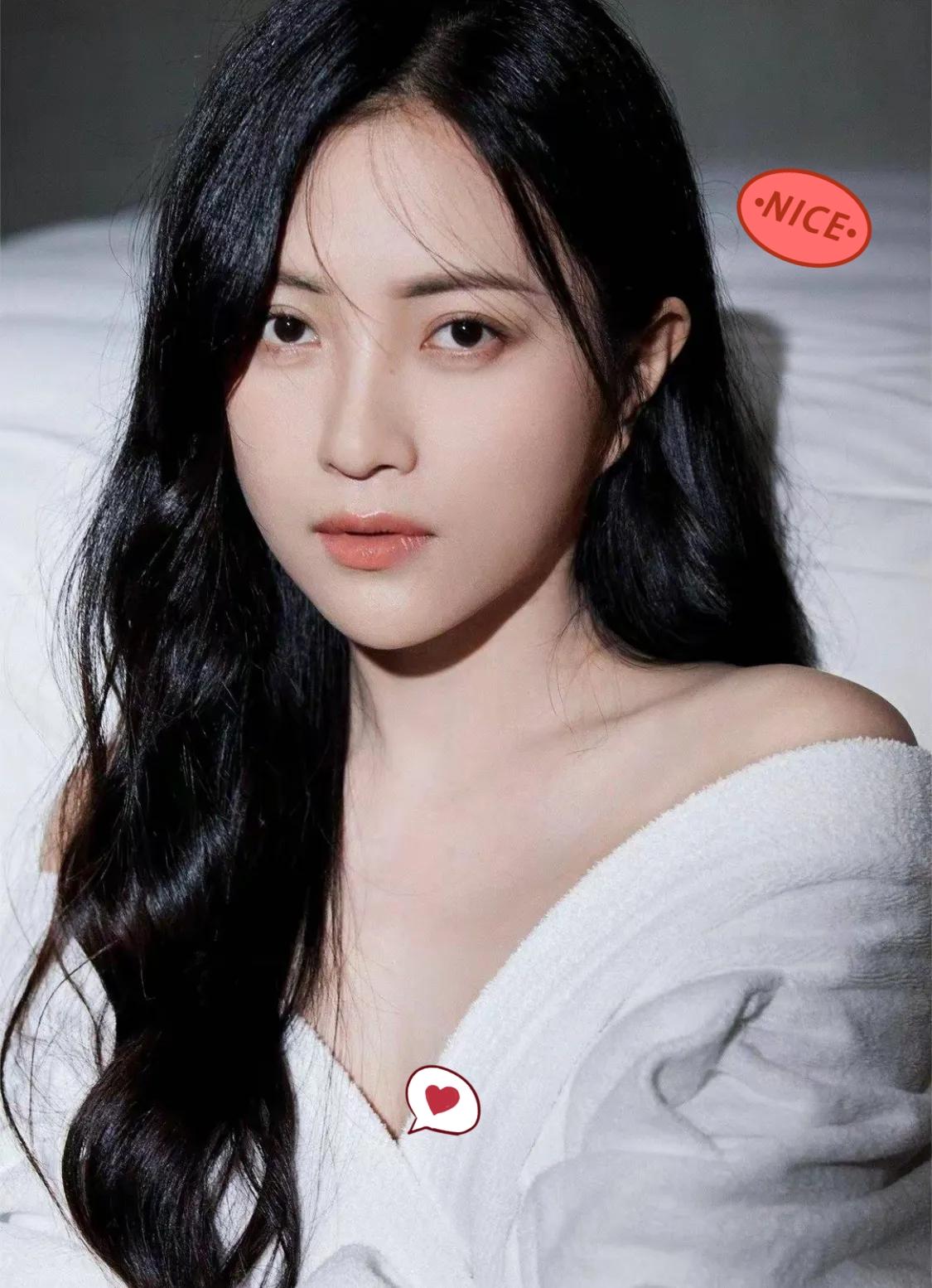 包文婧大概是娱乐圈里，老公传出绯闻后，最让人"同情不起来"的那一个。

2026