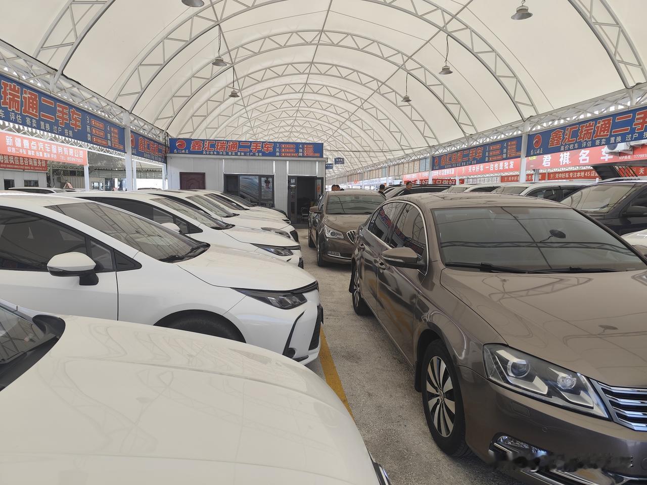 近日陪兄弟去看二手油车，跟几年前的价格已经不可同日而语了，华凌、南湖、赛博特等市