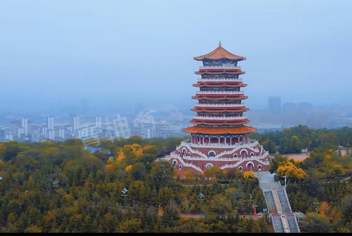 别只盯着网红秋景了！宁夏固原的秋天，藏着西北最本真的斑斓与滚烫
 
热点概况
 