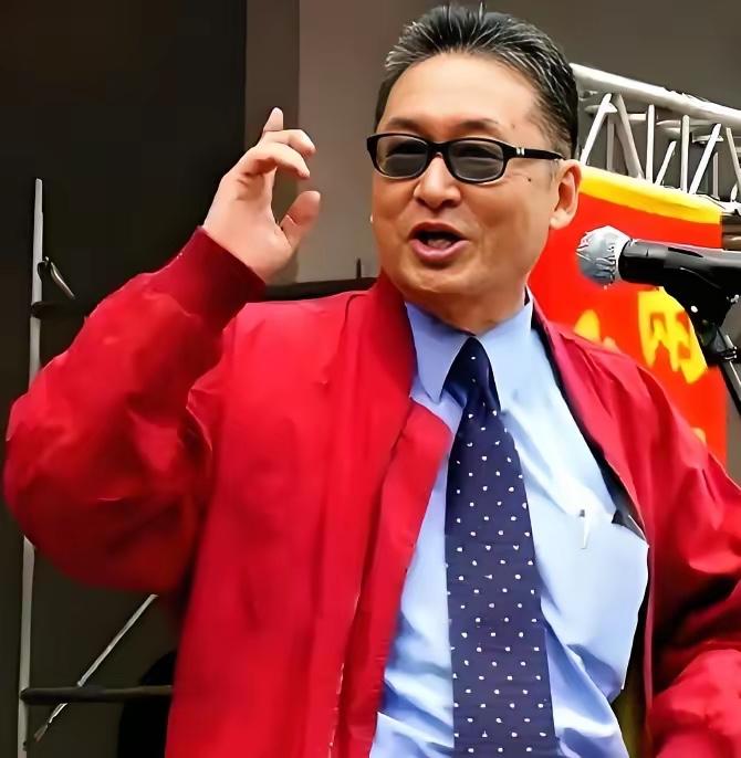 李敖说出大实话：我妈生了八个孩子，七个都不要她，连她死了都没回来奔丧，李敖嘴毒一