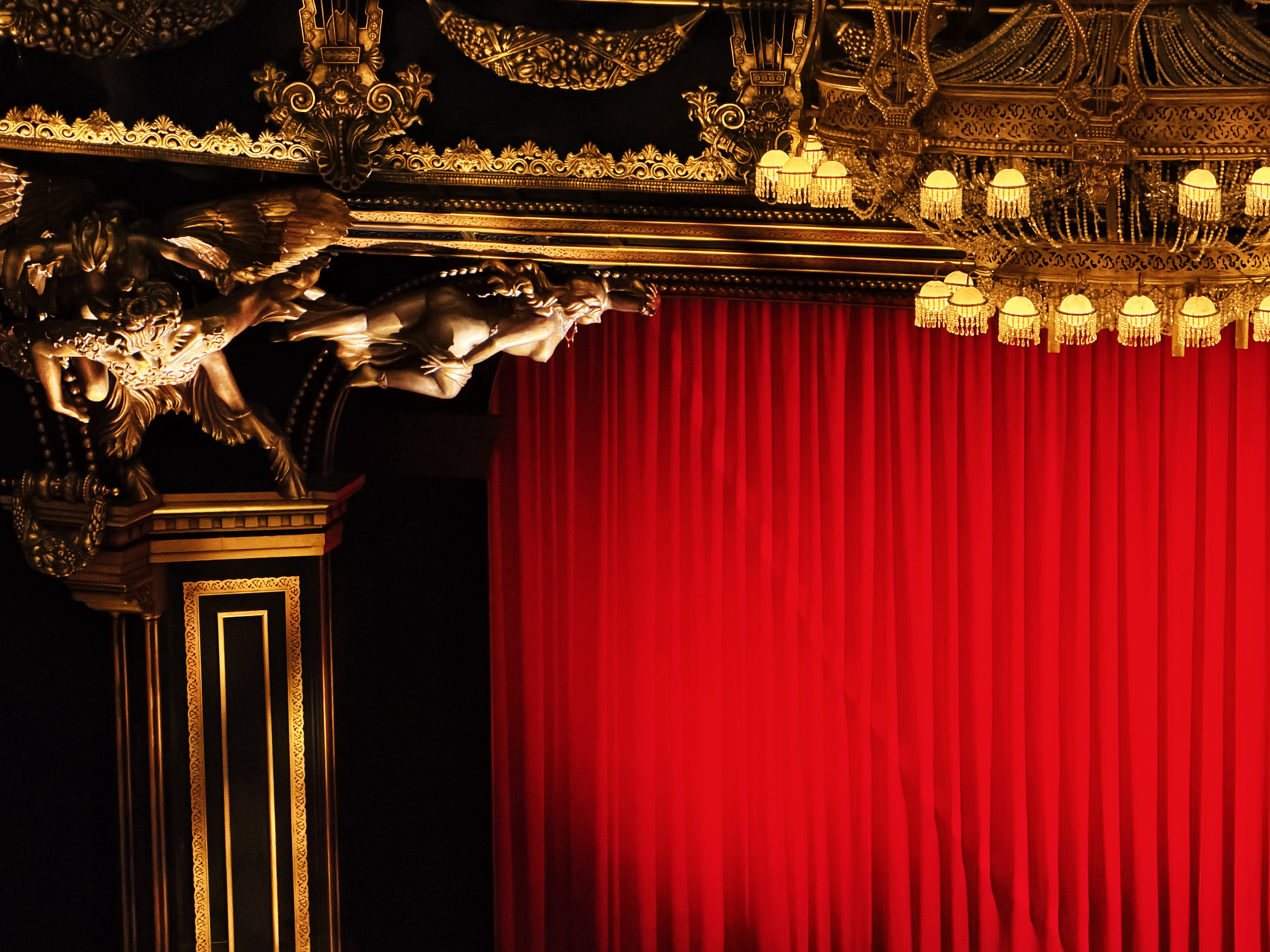 每年一掉灯就是爽