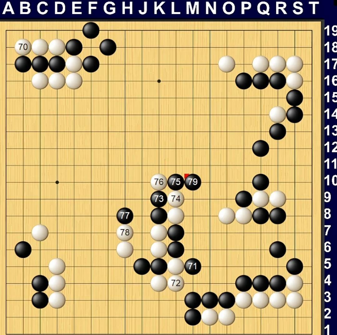 中腹作战  白棋溃不成军

2026中韩女子围棋5强对抗赛在韩国棋院进行，昨天晚