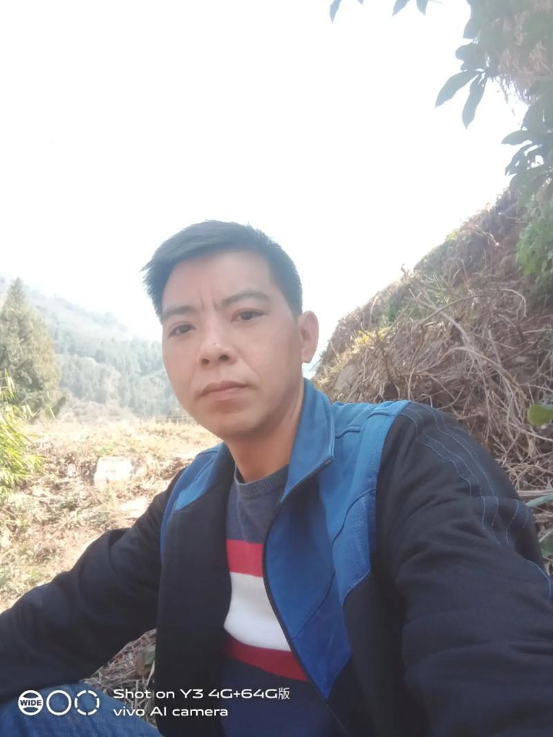 光棍人问题不容忽视

近期，有一件事一直困扰着我，百思也不得其解。
那就是一边由
