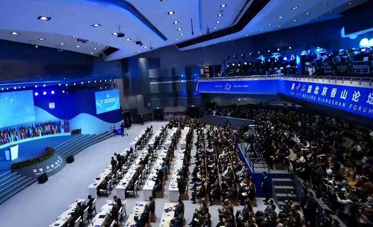 就在昨天，100国赴京参会，美方高规格出席，高市政府没收到邀请

第十三届北京香