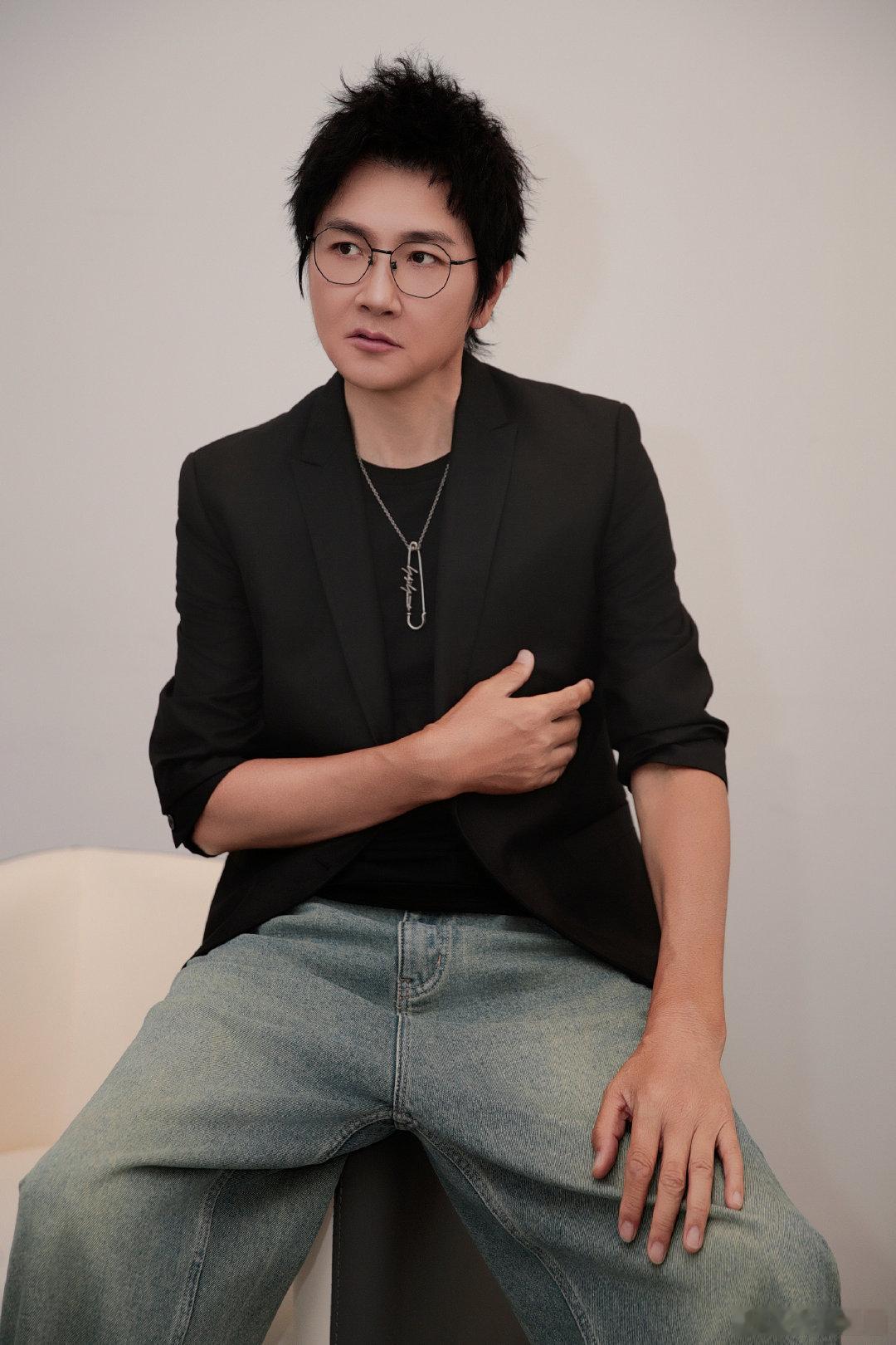 歌手2026官宣孙楠为守关歌手 实力摆在那里，就是不知道选歌会不会有惊喜。 
