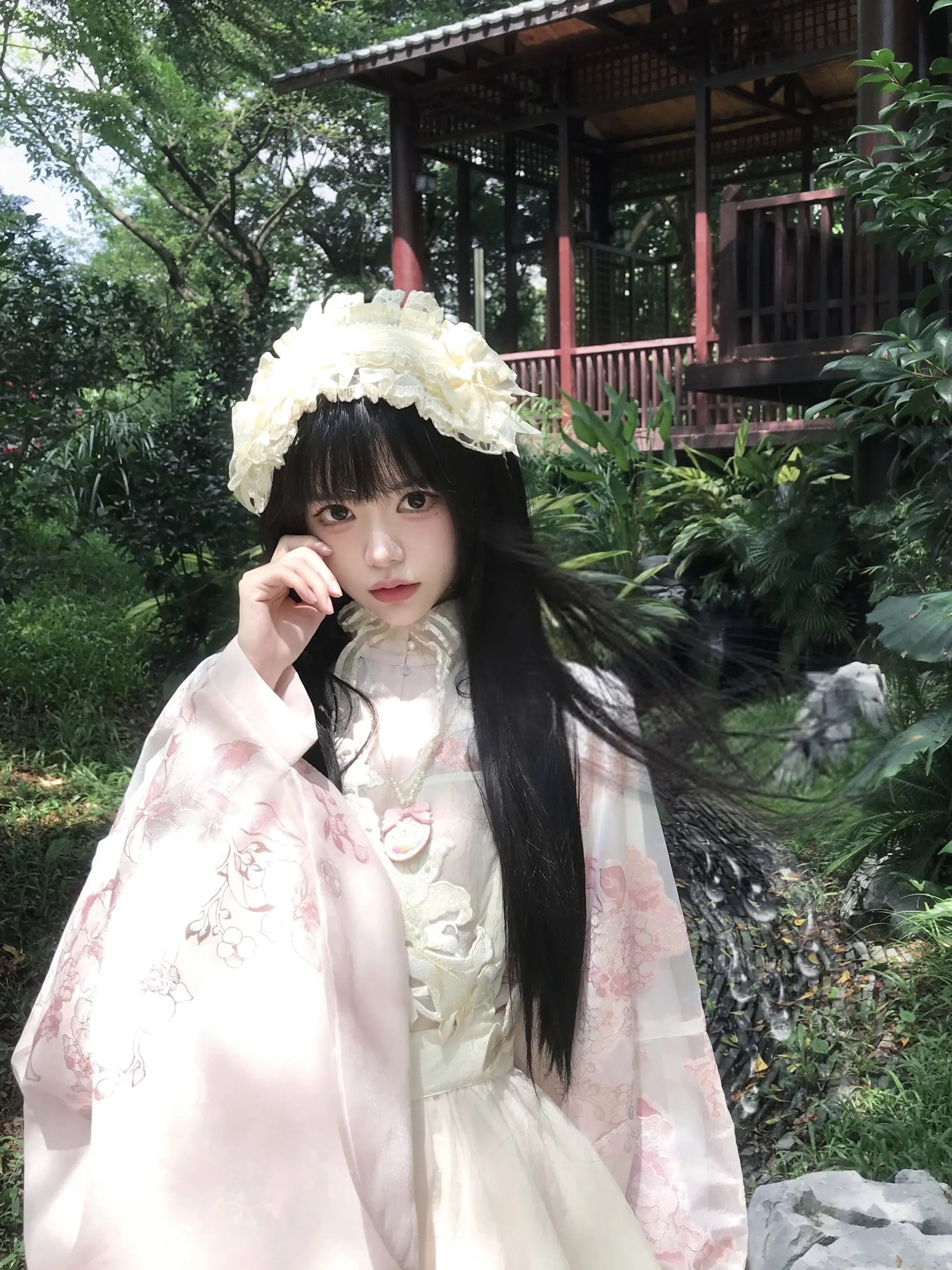 藏不住少女的心事 𝜗𝜚˚⋆。 💕