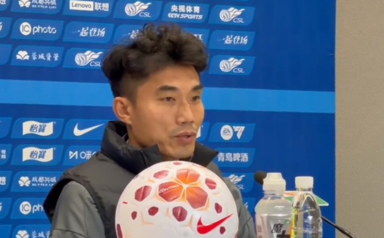 #郑智说成都主场是全国最好之一#中超联赛第四轮，青岛西海岸将客场挑战成都蓉城。赛