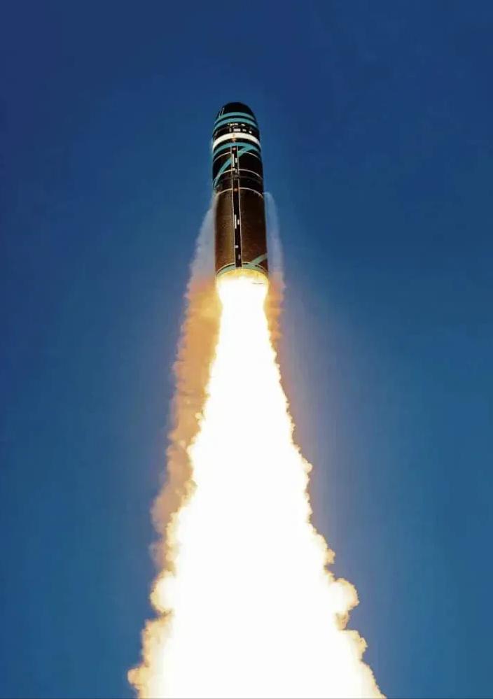 战争临门一脚，伊朗最新宣布同意美国两个重要条件

伊朗总统马苏德·佩泽希齐扬在最