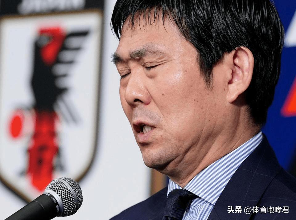 日本队主教练舍近求远！
虽然带队晋级世界杯32强，但日本队的主教练森保一却有着舍