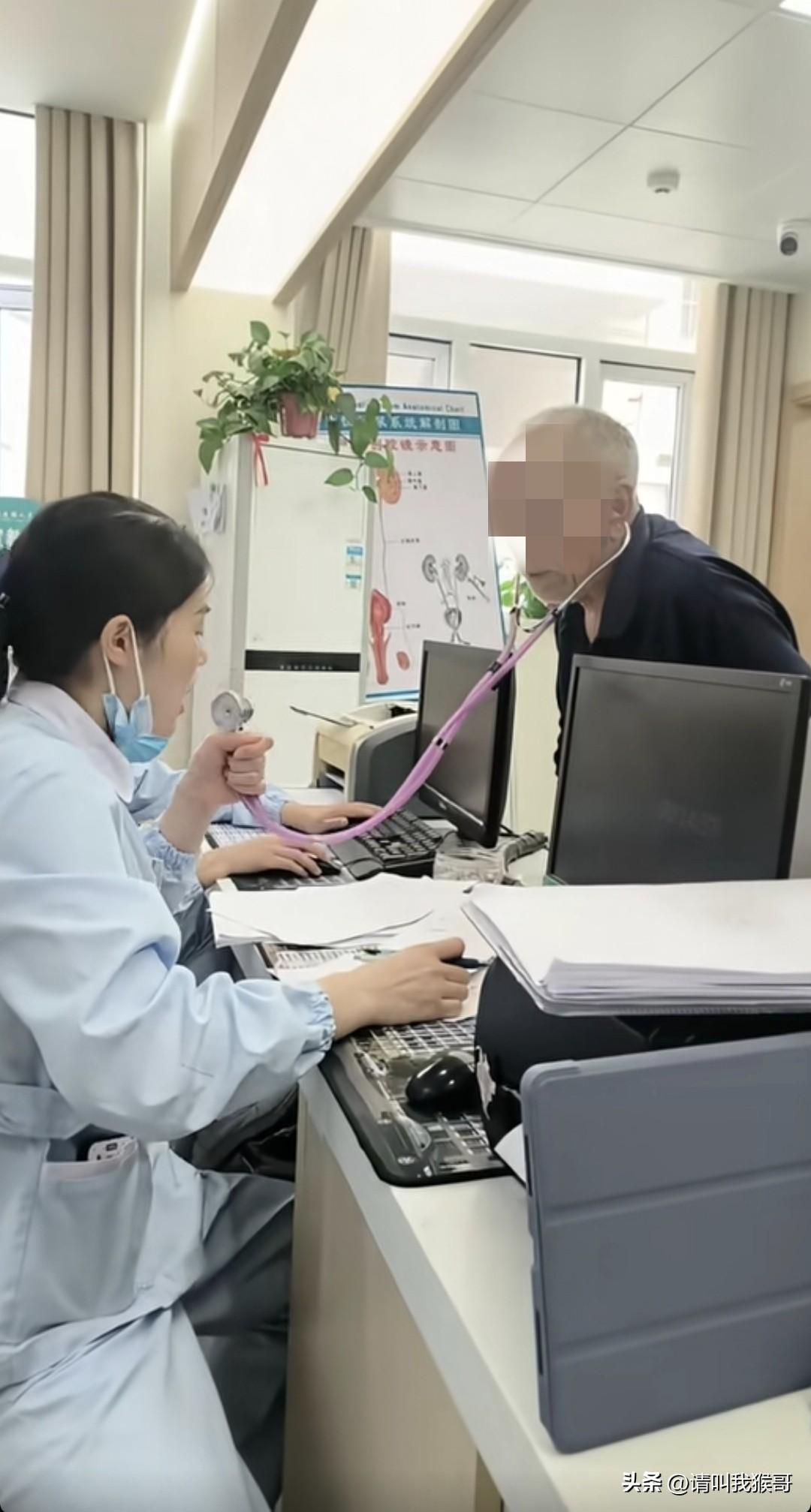 不懂就问，听诊器真能当临时助听器用吗？这个不像拍段子