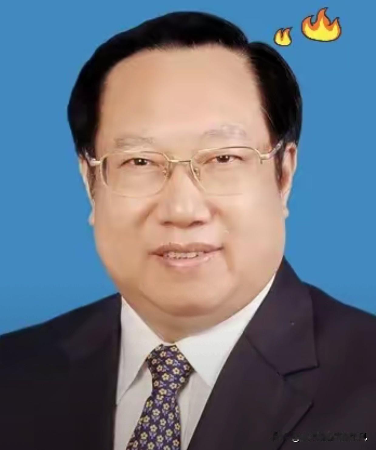 以为退休就安全了？算盘打得太响。干的那些事，账本上记得一清二楚，跑不掉的。

有