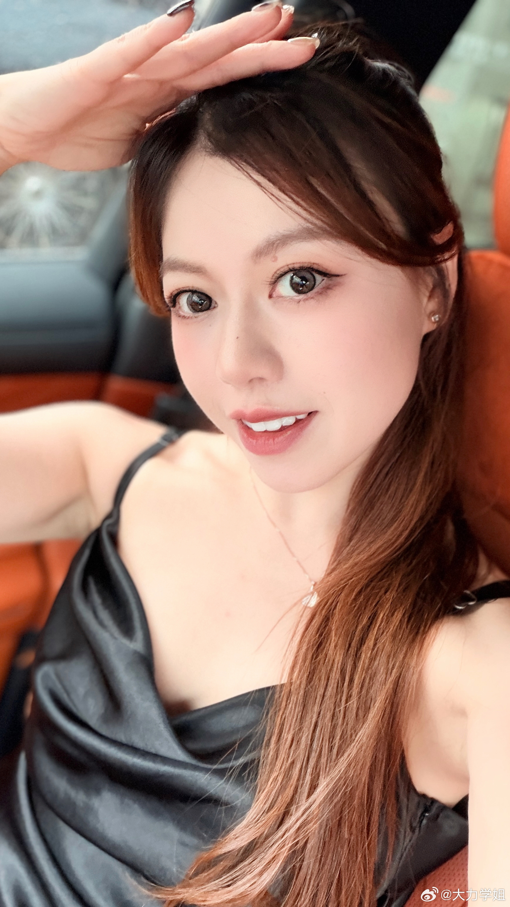 陪伴我8个月的长发拜拜咯~ 
