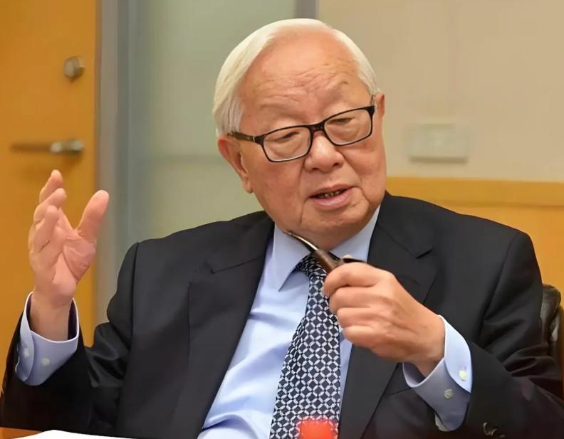 真是小刀拉屁股开眼了！

台积电创始人张忠谋毫不客气地表示：“若我们决定切断大陆