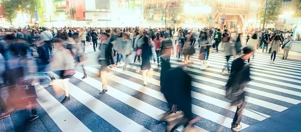 2025年，中国贸易顺差冲到1.19万亿美元，创历史新高，但普通人和企业的收益感