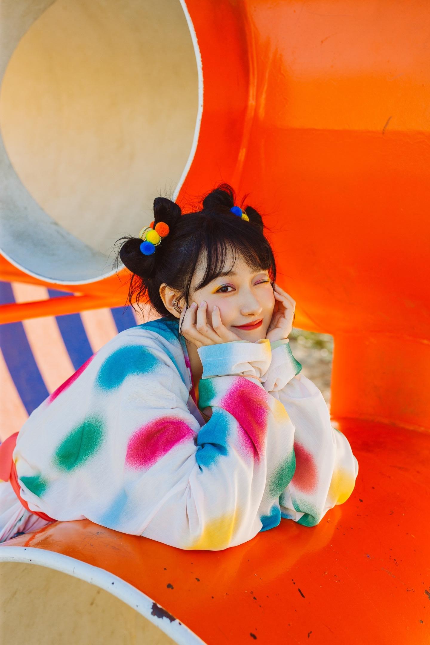 汉服混搭｜用日系写真的方式打开唐圆领袍。✨用日系胶片感写真的风格拍圆领...