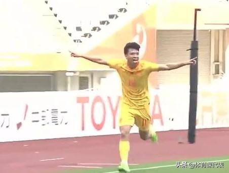 亚运会男足半决赛实时战况，王钰栋、李贤俊各进一球，中国半场1-1战平韩国！北京时