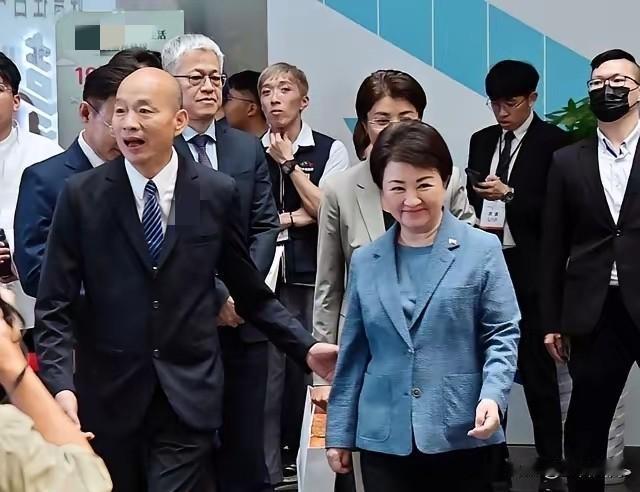 卢秀燕、蒋万安、韩国瑜携手了，直接硬刚卓荣泰，郑丽文或迎来强援！

日前，韩国瑜