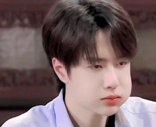 来吃奶膘，一口一个 