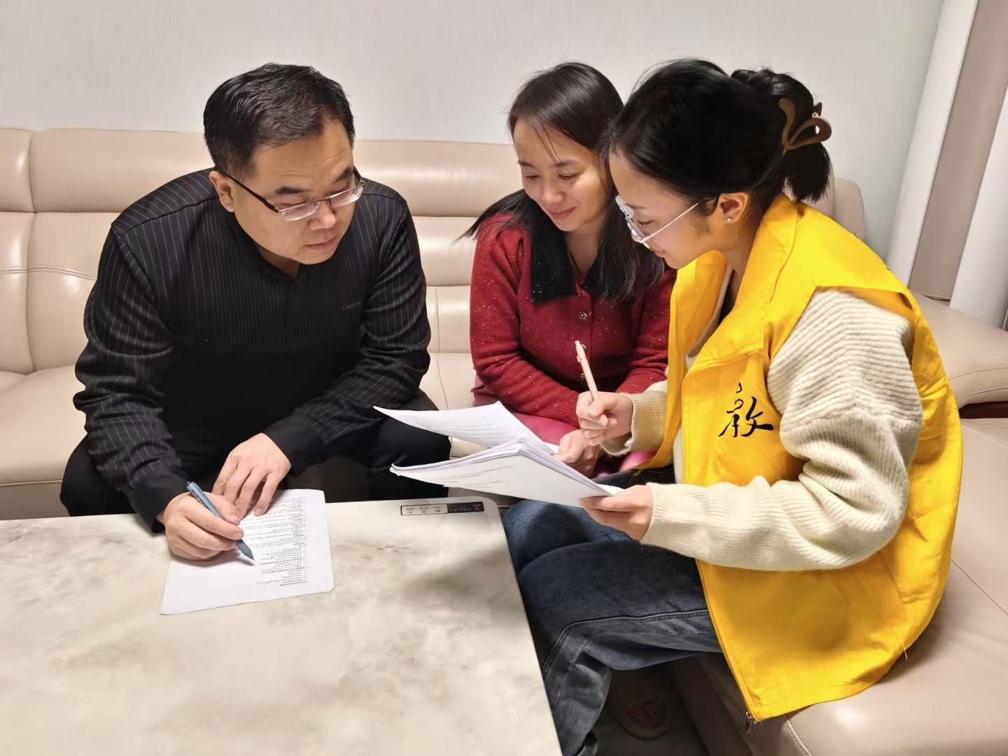 三下乡[超话] 【探秘科技展馆，播撒教育火种】1月11日，曲阜师范大学“青绘万家