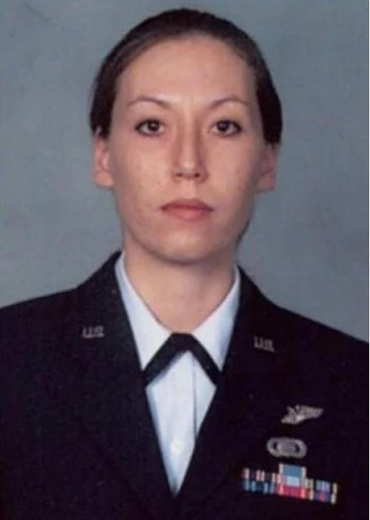 5 月 14 日，FBI 悬赏 20 万美金！全球追捕 47 岁 “叛国女特工”
