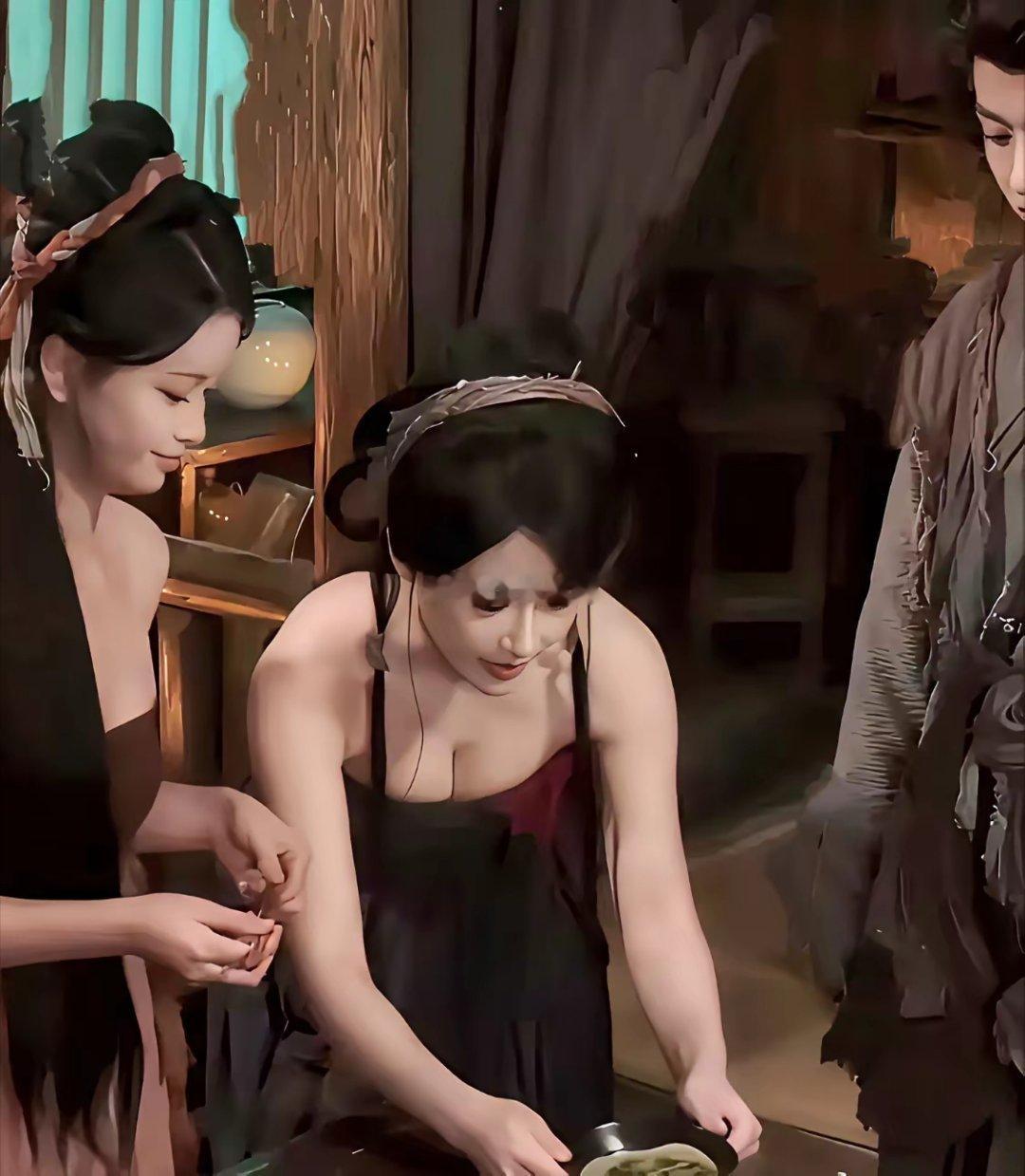 短剧已经发展成这样了吗？好好穿衣服是演不了戏吗？ ​​​