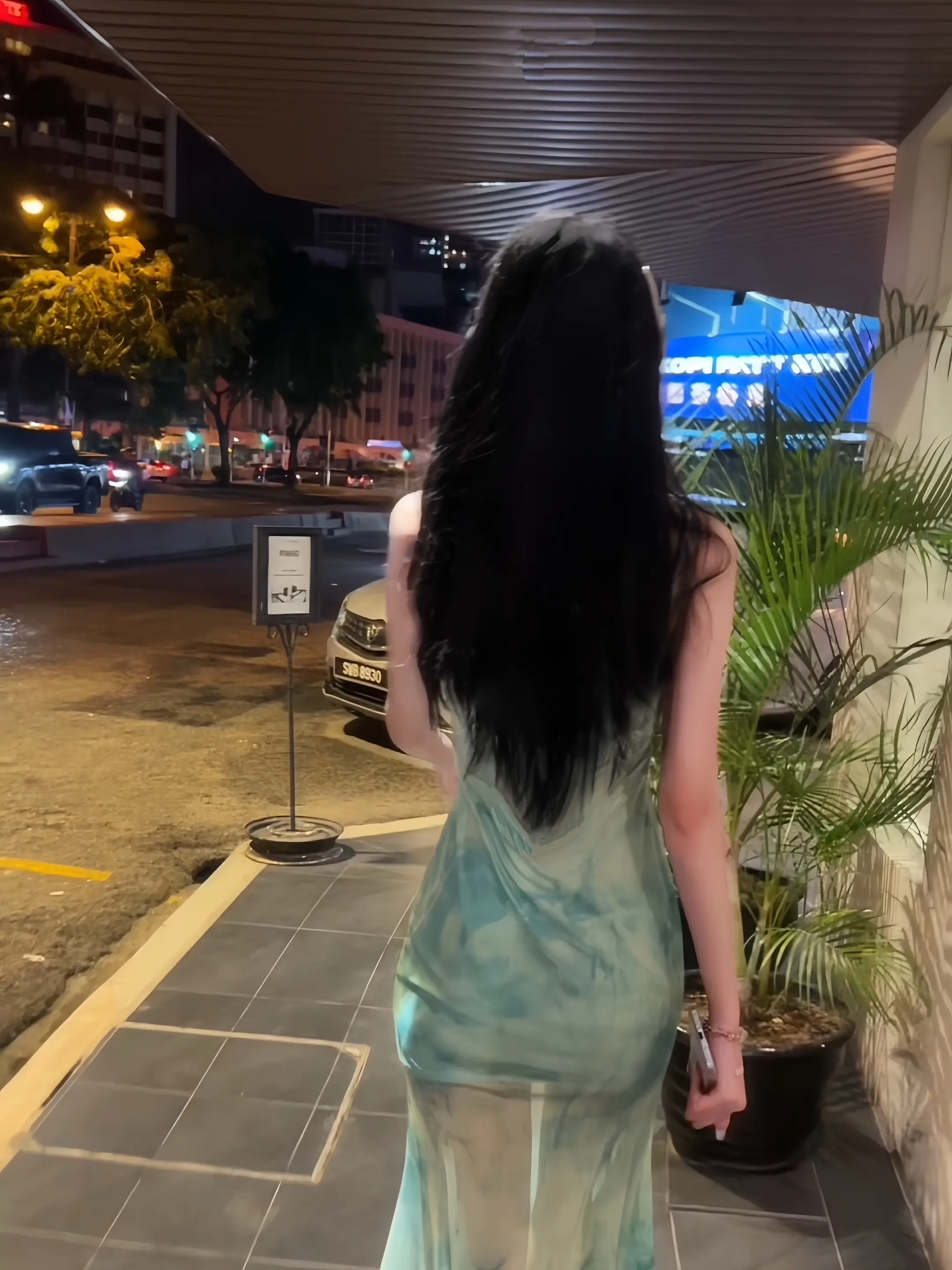 卡在最好的年纪 上不催结婚 下不问成绩 一问就是在旅游