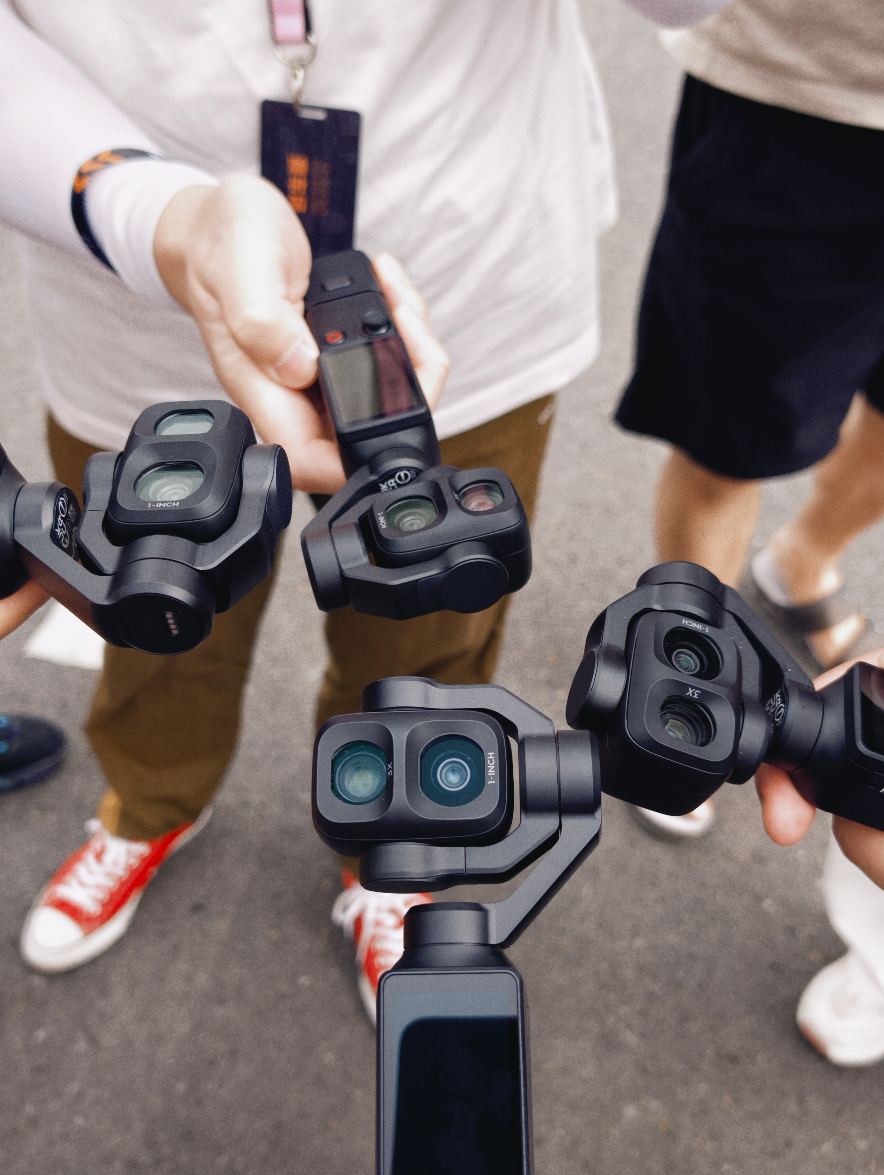 之前 Pocket3的时候，媒体老师碰到一起都在说各种好用今年虽然还是人手一个 