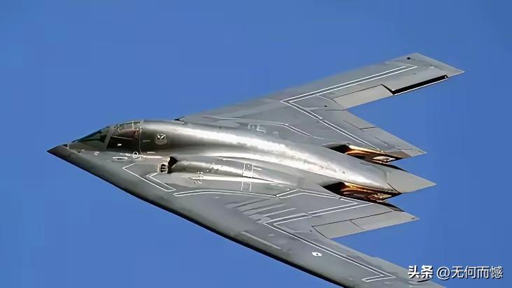 大漂亮的b2隐形轰炸机，据说在伊朗执行特殊任务时，四架中的一架已经神秘的消失了，