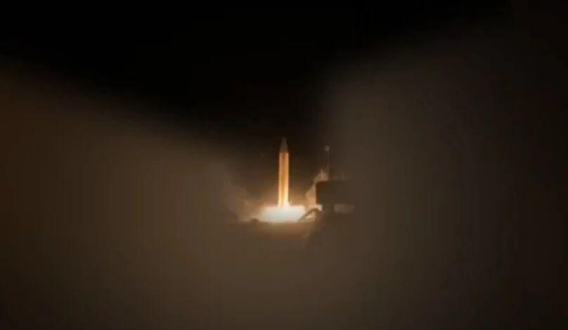 当地时间3月9日凌晨，伊朗完成最高领导层交接，穆杰塔巴·哈梅内伊正式出任伊朗最高