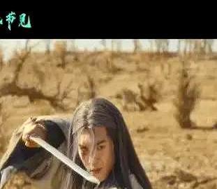 5000万预售票房砸进春节档。
袁和平用真刀真枪撕开喜剧片的糖衣包围圈。
李连杰