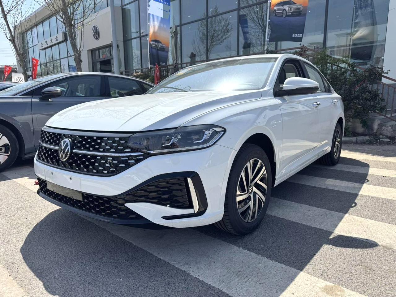 大众 2024款 朗逸 1.5 星空五百万版 包牌落地8.48【来自懂车帝车友圈