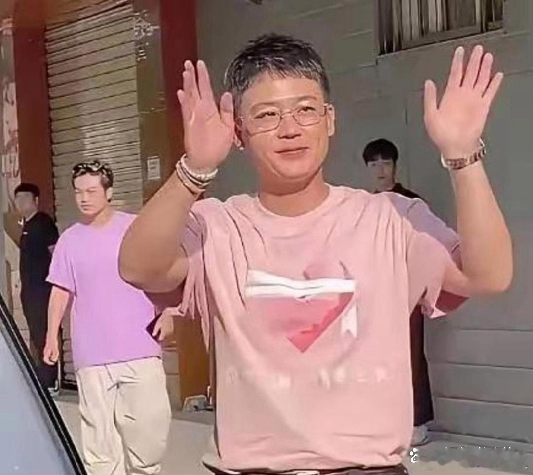 这是欧豪么？怎么变成这样子了？ 