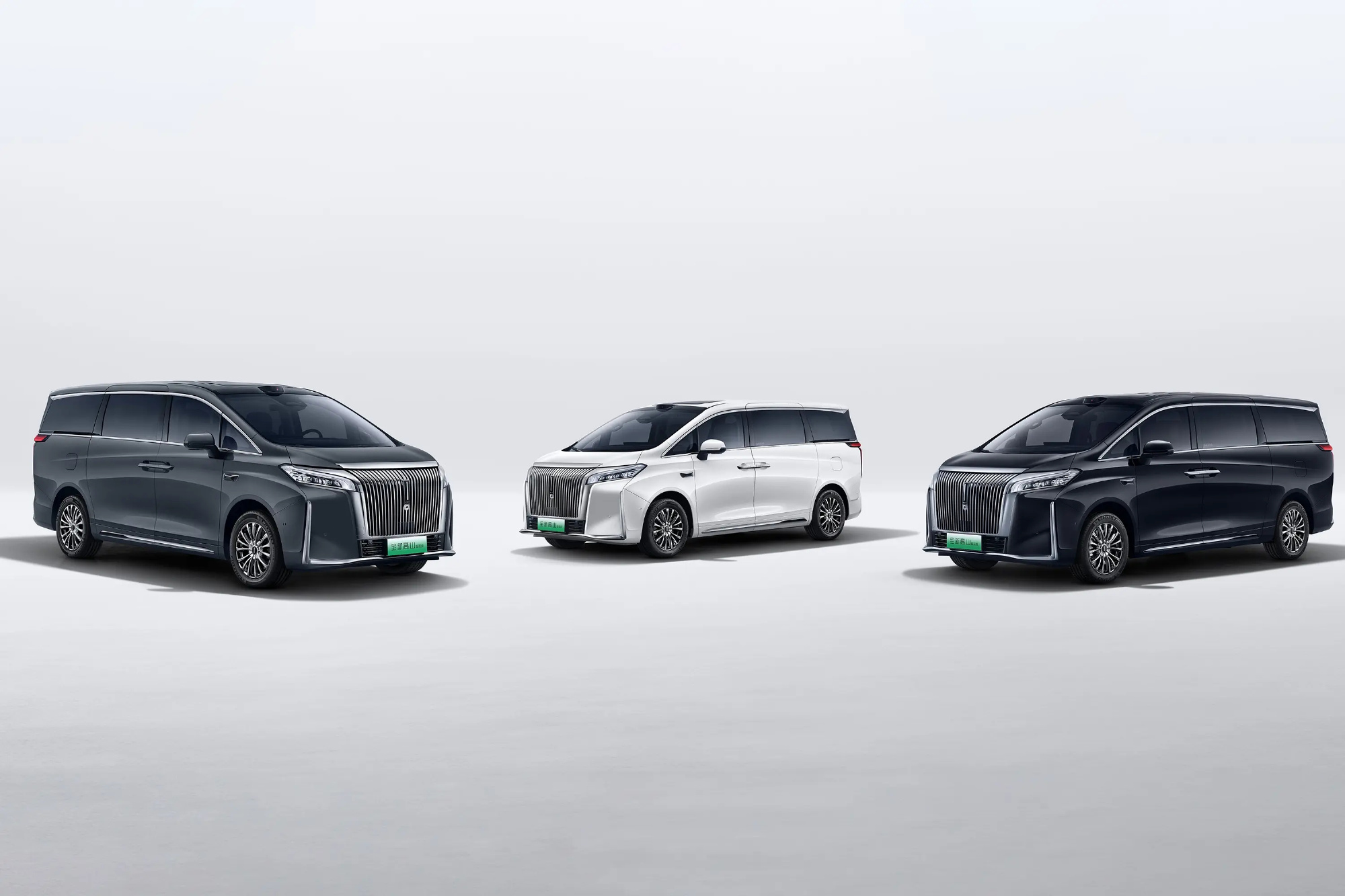 魏牌高山真是越开越觉得合心意🥰颜值自带东方美学韵味，前脸大气又不张扬，车身线条