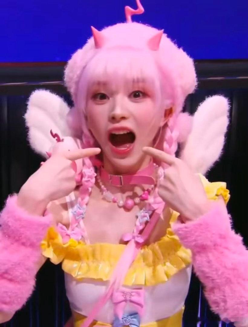 刺激之夜全是有效镜头刺激之夜明星枪神表演赛整场赛事镜头节奏紧凑，全程聚焦对局精彩