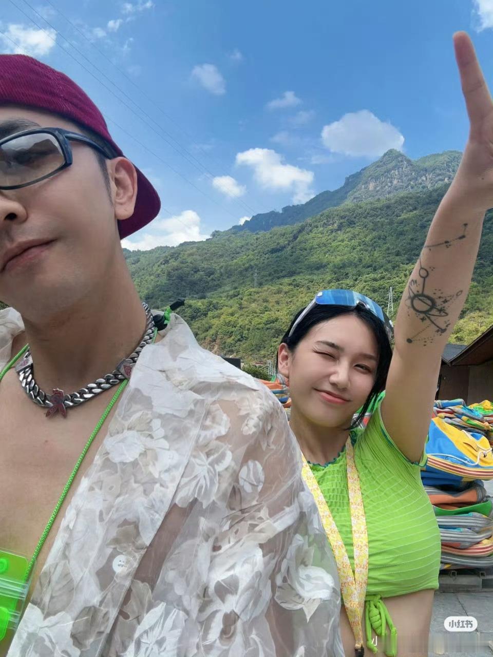 梁老师 家暴比起秀出来的恩爱，女人自己的感受才最为重要！远离家暴男 梁老师 何美
