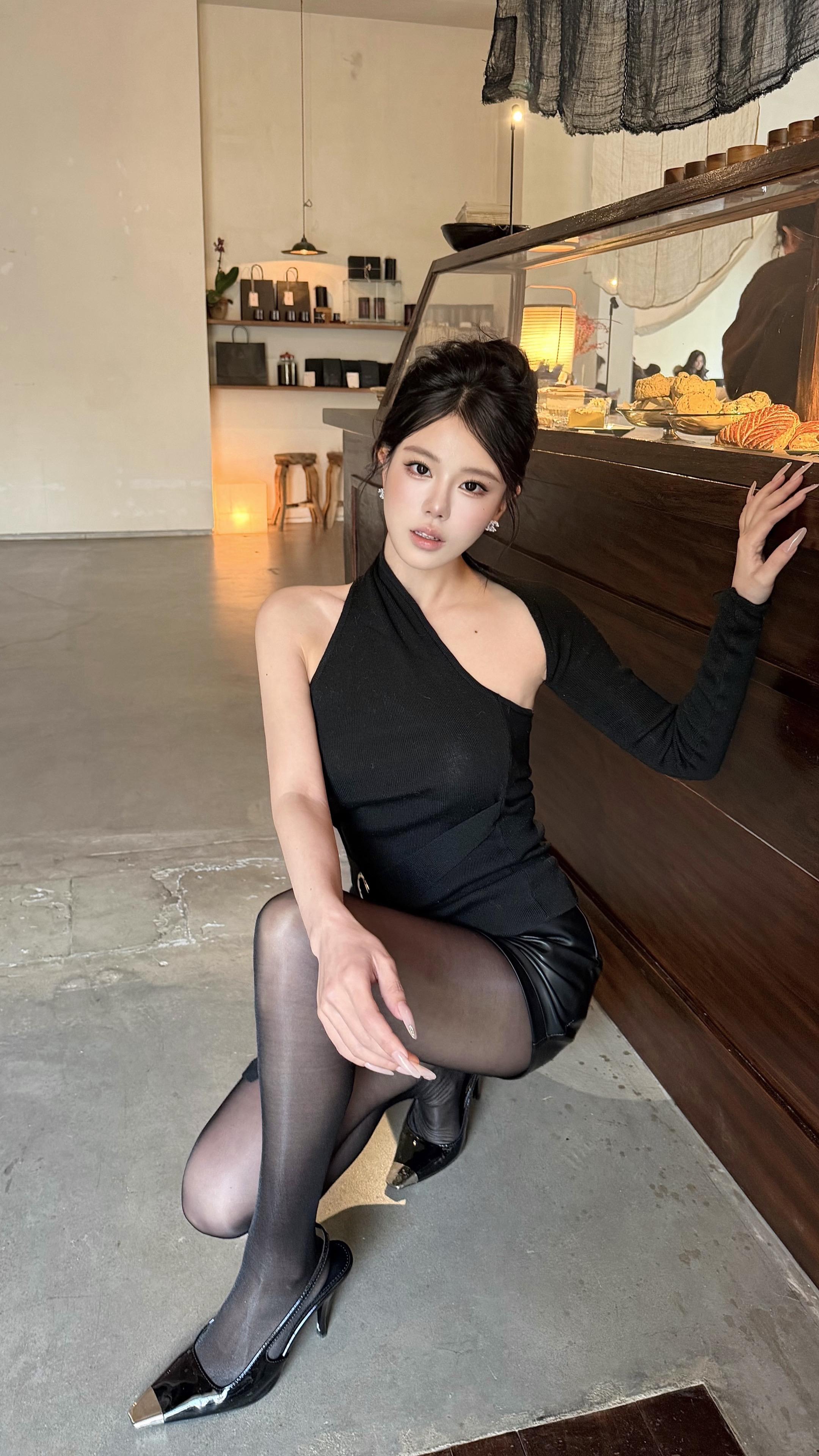 你在干嘛 是形容词  形容我的占有欲