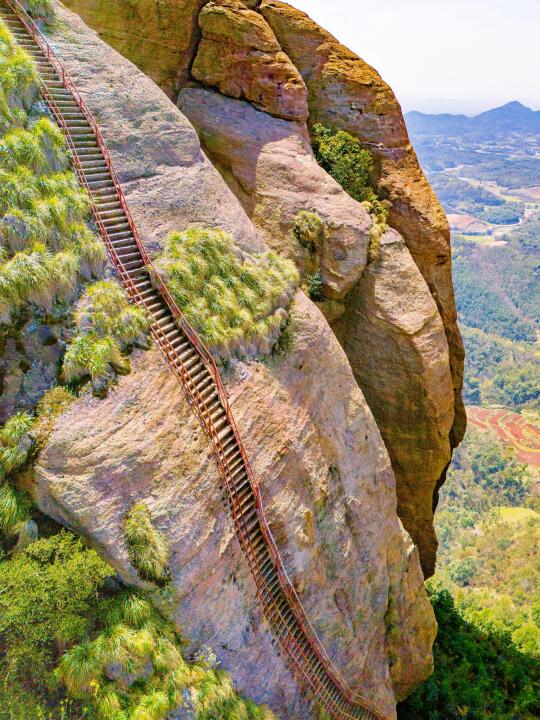 上春山⛰️我很少用震撼形容一个地方😱