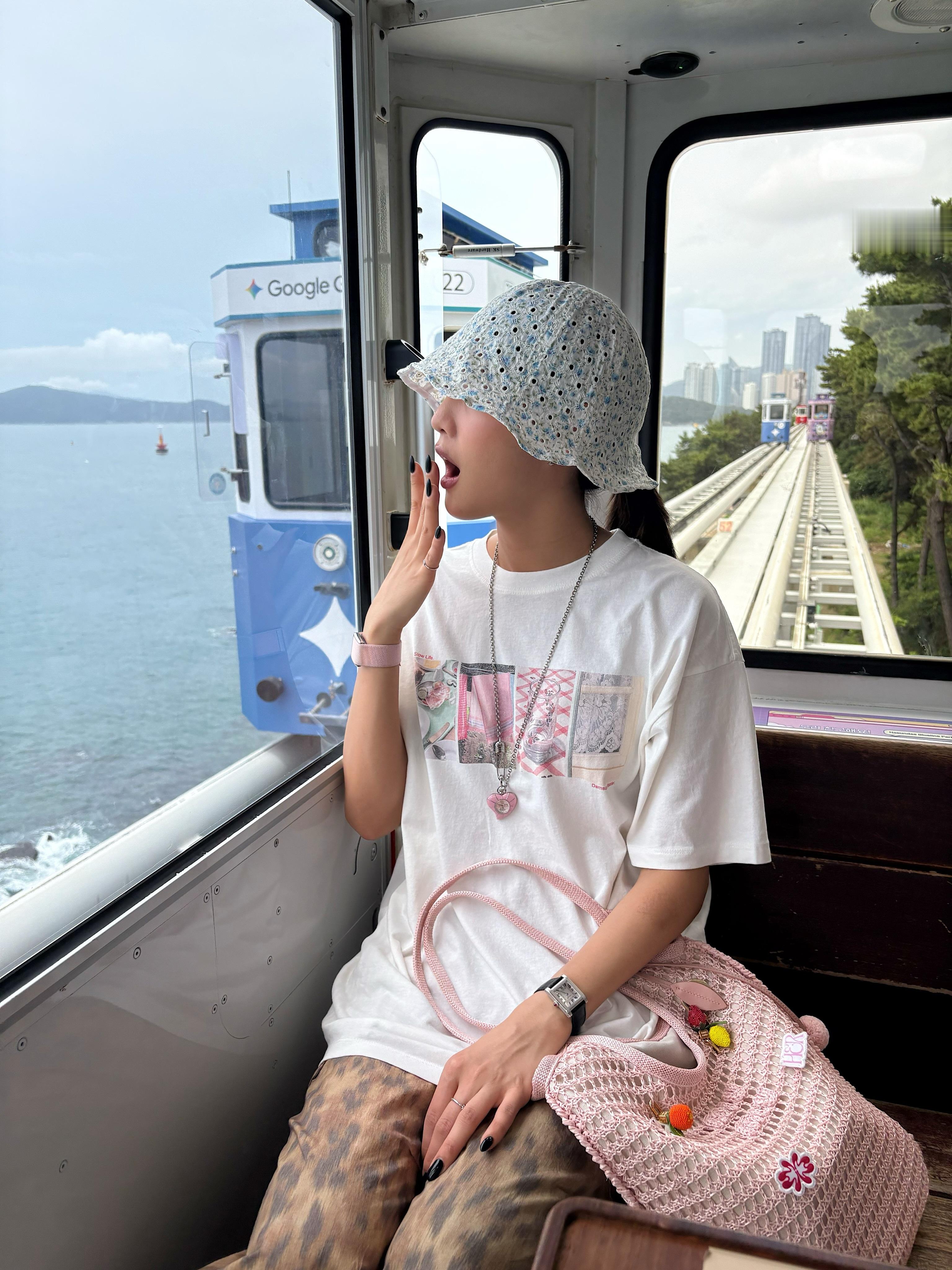 idle组合Minnie梦幻主唱🩷美食鉴赏家金咪260725 米妮ig更新Bu